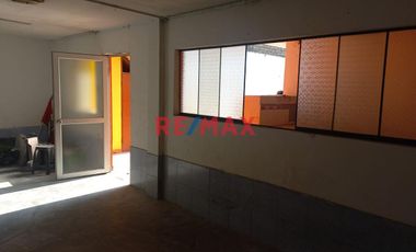 Venta y/o Alquiler de Terreno en Zarate - San Juan de Lurigancho.