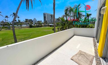 Casa en renta vacacional con alberca privada y vista al campo de golf