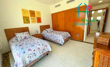 Casa en renta vacacional con alberca privada y vista al campo de golf
