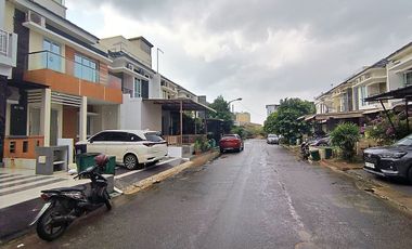 Ready to Move in 3.5 Floor House in Anggrek Mas 3 for Sale