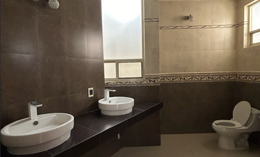HERMOSA CASA EN EXCLUSIVO FRACCIONAMIENTO EN SAN FCO DEL RINCON