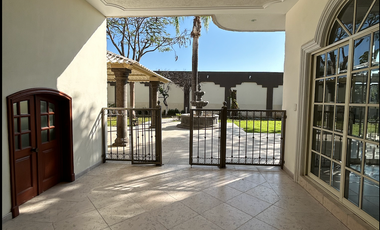HERMOSA CASA EN EXCLUSIVO FRACCIONAMIENTO EN SAN FCO DEL RINCON