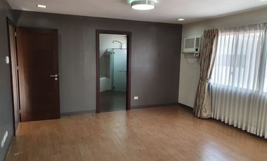 House for rent in Cebu City, Gated Executive house in Banilad with lawn