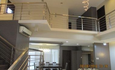 House for rent in Cebu City, Gated Executive house in Banilad with lawn