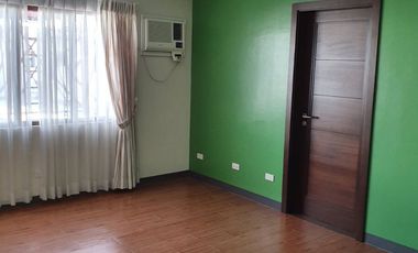 House for rent in Cebu City, Gated Executive house in Banilad with lawn