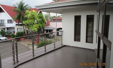 House for rent in Cebu City, Gated Executive house in Banilad with lawn