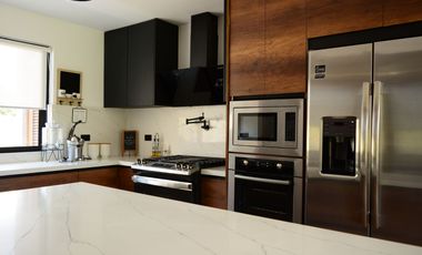 En Venta Quinta en comunidad privada en Yunguilla