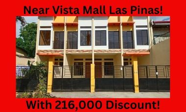 House in Las Pinas near Vista mall and Las Pinas City Hall. Few minutes away to airport and Mall of asia