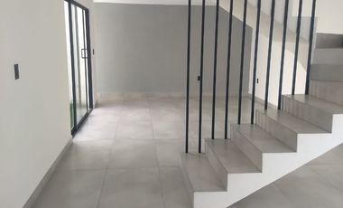 CASA EN VENTA 3 RECAMARAS, EXPLANADA, TREN AIFA-PACHUCA.