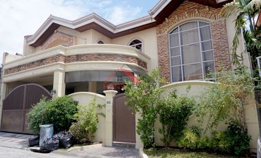 2 Storey House in BF Resort Village Las Pinas City