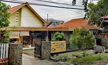 Rumah Dijual Lebar 16m di Ngagel Mulyo Surabaya
