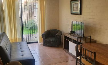 Arriendo Casa Amoblada en excelente barrio