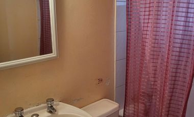 Arriendo Casa Amoblada en excelente barrio