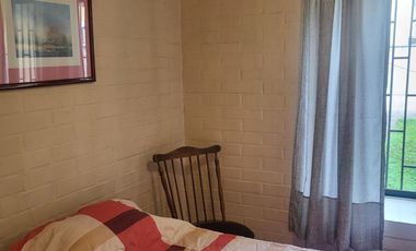 Arriendo Casa Amoblada en excelente barrio