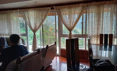 6 Bedrooms 3-Storey House with Wide Attic and Parking NEAR BAGUIO CITY (Monterrazas Village)