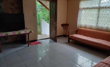 6 Bedrooms 3-Storey House with Wide Attic and Parking NEAR BAGUIO CITY (Monterrazas Village)