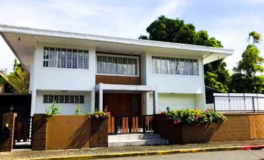 GRAND 4-BEDROOM  HOUSE & LOT FOR RENT IN MAGALLANES VILLAGE
