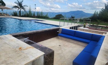 Vendo hermosa casa finca de descanso en Copacabana Antioquia