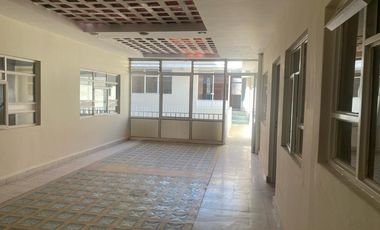 PROPIEDCAD COMERCIAL EN CENTRO DE TOLUCA CON LOCAL, BODEGA Y DEPARTAMENTO