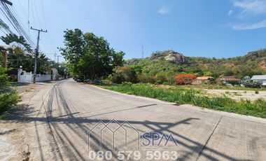 Huahin Land for sale, location Huahin town Soi 88, Land area 13,103.6 sqm (6 Rai-2 Ngan-75.9 sqwah), price 10,000 Baht per sqm.