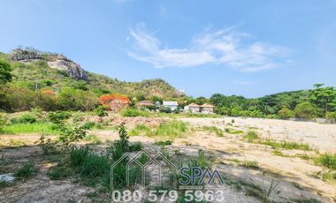 Huahin Land for sale, location Huahin town Soi 88, Land area 13,103.6 sqm (6 Rai-2 Ngan-75.9 sqwah), price 10,000 Baht per sqm.