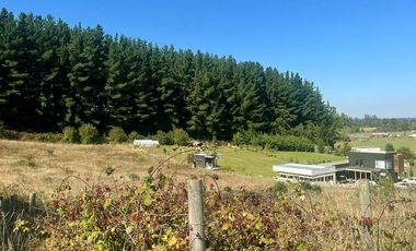 Vendemos parcela en tranquilo condominio