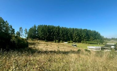 Vendemos parcela en tranquilo condominio