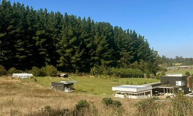 Vendemos parcela en tranquilo condominio