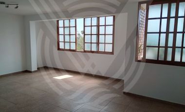 SE VENDE EDIFICIO EN ZONA EXCLUSIVA DE CAMINOS DEL INCA