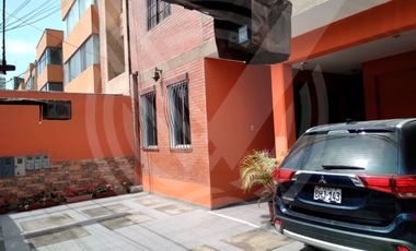 SE VENDE EDIFICIO EN ZONA EXCLUSIVA DE CAMINOS DEL INCA