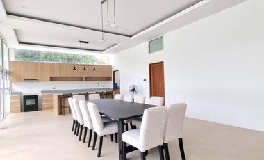 Beautiful Brand New Modern House Available for Sale in Tagaytay