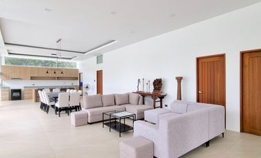 Beautiful Brand New Modern House Available for Sale in Tagaytay