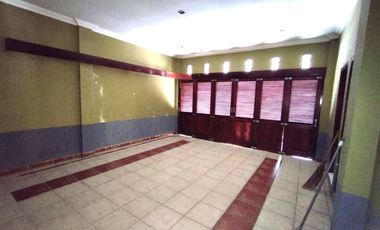 Rumah Hook Mewah dekat Jalan Magelang Km 16