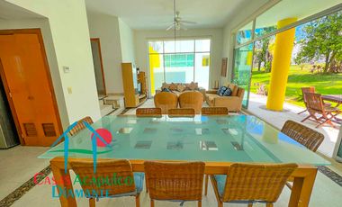 Casa en renta vacacional con terraza, jardín y alberca con vista al campo de golf de Mayan