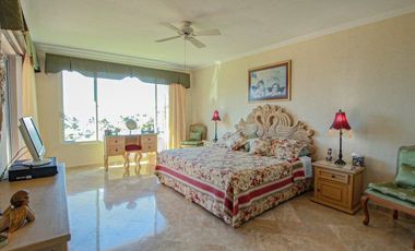 CONDOMINIO LOS CARACOLES