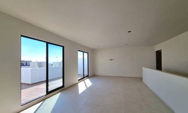 Casa en venta con terraza en Villa Magna