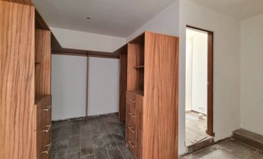 Casa en venta con terraza en Villa Magna