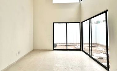Casa en venta con terraza en Villa Magna
