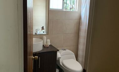 5 Dormitorios Casa en buen estado.