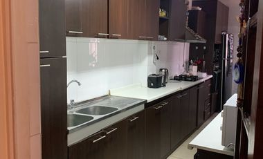 5 Dormitorios Casa en buen estado.