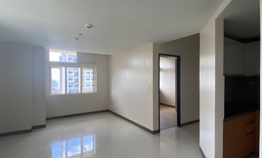 Rent to own 3 Bedroom Condo Unit for sale in San Antonio Residence Makati near RCBC Plaza