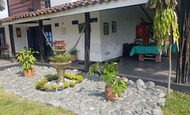SE VENDE  HERMOSA CASA CAMPESTRE EN ZANJÓN DE PIEDRA, ANDALUCIA (VALLE)