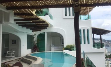 HERMOSA VILLA EN VENTA EN ACAPULCO