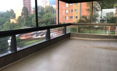 VENDO APARTAMENTO EN EL TESORO 319 MTS 3 HABITACIONES