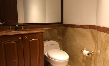 VENDO APARTAMENTO EN EL TESORO 319 MTS 3 HABITACIONES