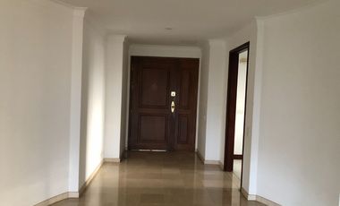 VENDO APARTAMENTO EN EL TESORO 319 MTS 3 HABITACIONES