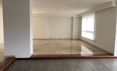 VENDO APARTAMENTO EN EL TESORO 319 MTS 3 HABITACIONES