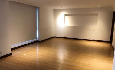VENDO APARTAMENTO EN EL TESORO 319 MTS 3 HABITACIONES