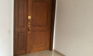 VENDO APARTAMENTO EN EL TESORO 319 MTS 3 HABITACIONES