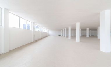 Renta o Venta Edificio De Oficinas En Esquina Totalmente REMODELADO !